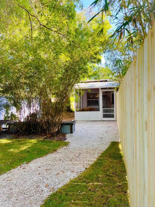Sparkling Guest Home 2 Bedroom-15 Minutes To Clearwater Beach Buitenkant foto