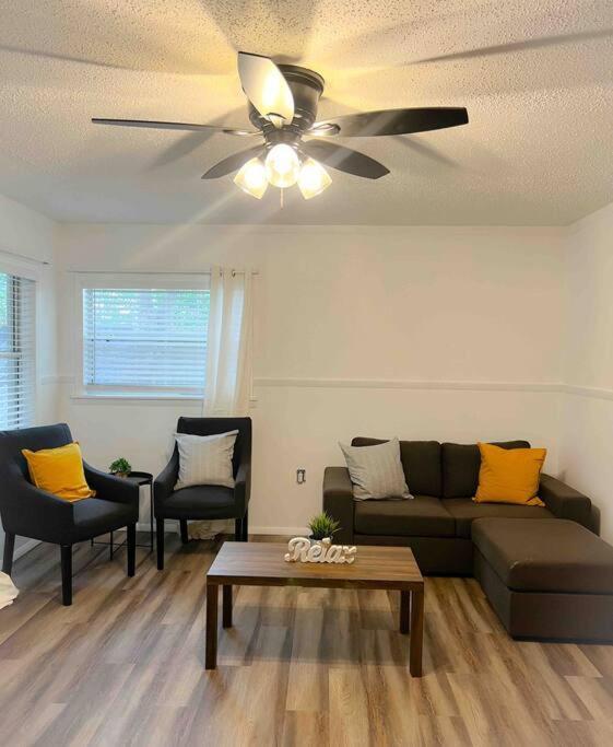 Sparkling Guest Home 2 Bedroom-15 Minutes To Clearwater Beach Buitenkant foto